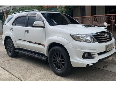 TOYOTA FORTUNER 2.5V ปี 2015 รถบ้าน ประกันชั้น 1 รูปที่ 2