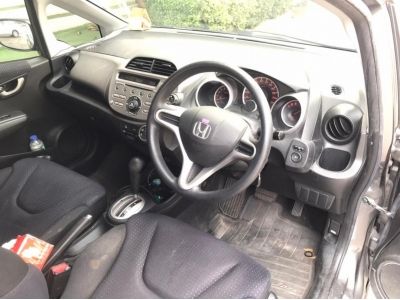 Honda Jazz 1.5V 2010 รูปที่ 2