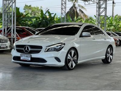 2017 BENZ CLA 200  A/T สีขาว รูปที่ 2