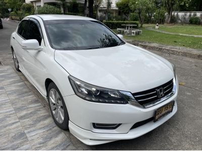 Honda Accord 2013 เจ้าของขับเอง สภาพสวย ไร้ชนหนัก ไมล์น้อย รูปที่ 2