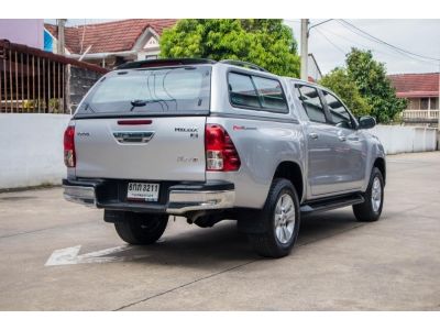 โตโยต้าชัวร์ ฟรีดาวน์  Toyota Revo D-cab 2.4 E Pre A/T ปี 17 รูปที่ 2