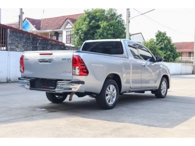 โตโยต้าชัวร์ ฟรีดาวน์ ผ่อนเดือนละ 6xxx บาท Toyota Revo C-cab 2.4 E M/T ปี 17 รูปที่ 2