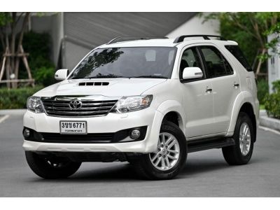 TOYOTA FORTUNER 4WD Fortuner 3.0V Top สุด A/T ปี 2014 รูปที่ 2