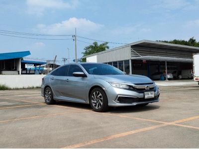 HONDA CIVIC 1.8 E (FC) CC. ปี 2019 สี เงิน เกียร์ Auto รูปที่ 2