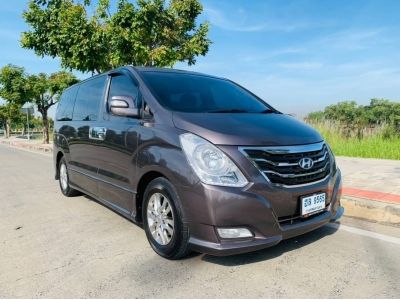 2015 HYUNDAI H-1 2.5 ELITE A2 รถบ้านสวยๆไม่เคยมีอุบัติเหตุ รูปที่ 2