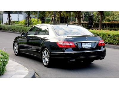 Mercedes Benz E250 CGI AV ปี2012 รูปที่ 2