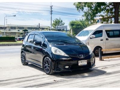 Honda jazz 1.5sv ท็อปสุดในรุ่น น่าใช้มากๆ สวยทุกจุด รูปที่ 2