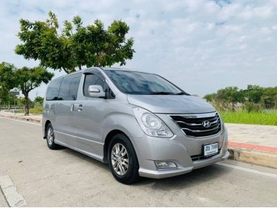 2014 HYUNDAI H1 DELUXE 2.5 MNC A2 รถบ้านสวยดูแลดี รูปที่ 2