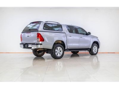 2018 TOYOTA  REVO 4 DR  2.4 E PRERUNNER เกียร์ออโต้ AT ผ่อน 5,020 บาท 12 เดือนแรก รูปที่ 2