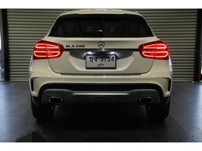 Mercedes-Benz GLA 250 AMG 2017 รูปที่ 2