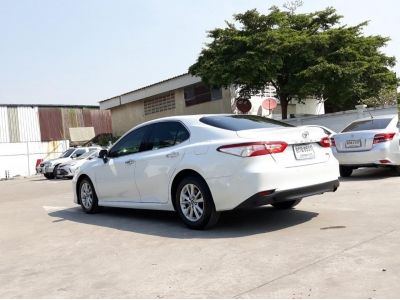 TOYOTA CAMRY 2.0 G CC. ปี 2019 สี ขาว เกียร์ Auto รูปที่ 2