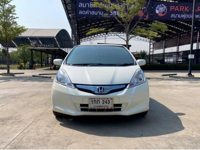 2013 Honda Jazz GE 1.3 Hybrid ⭐️ ฟรีดาวน์ ⭐️ ดอกเบี้ย 0% 12 เดือน รูปที่ 2