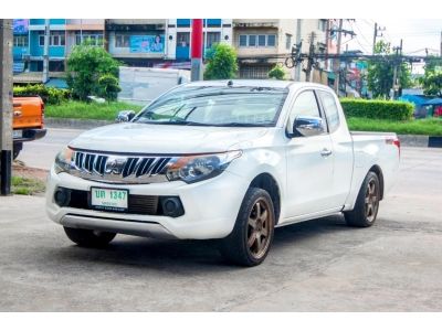 2015 Mitsubishi Triton 2.5 glx cab ดีเซล สี : ขาว รูปที่ 2