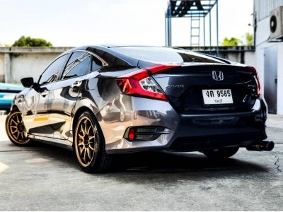 2017 Honda Civic FC 1.8EL เครดิตดีฟรีดาวน์ ดอกเบี้ย 3.89% กรณีลูกค้าเครดิตดี รูปที่ 2