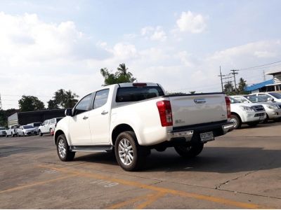 ISUZU D-MAX CAB4 3.0 Z HILANDER CC. ปี 2019 สี ขาว เกียร์ Auto รูปที่ 2