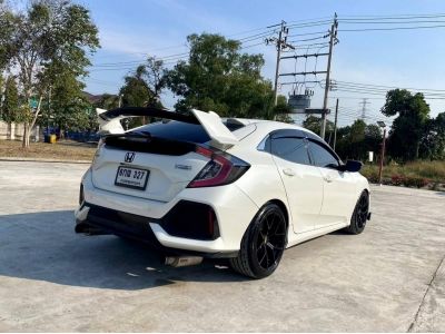 2017 HONDA CIVIC FK 1.5 TURBO HATCHBACK⭐ ออกรถ 0 บาท  ⭐ โปรขับฟรี90วัน ดอกเบี้ย 0% 12 เดือน รูปที่ 2