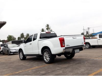 ISUZU D-MAX SPACE CAB 3.0 HILANDER CC. ปี 2019 สี ขาว เกียร์ Manual รูปที่ 2