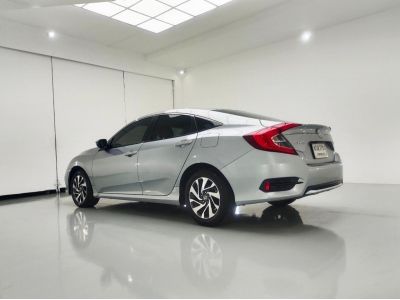 HONDA CIVIC 1.8 E (FC) CC. ปี 2019 สี เงิน เกียร์ Auto รูปที่ 2