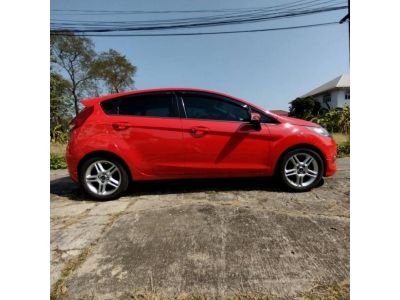 Ford fiesta 2012 รูปที่ 2