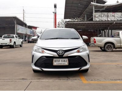 TOYOTA SOLUNA VIOS 1.5 J (MC) CC.  ปี 2017 สี เงิน เกียร์ Auto รูปที่ 2