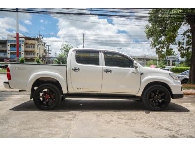 Toyota Vigo 2.5E Double Cab Prerunner ดีเซล เกียร์ออโต้ ขับสบายๆ ตัว TRD *** สวยไม่มีชน เครื่องเกียร์ดี พร้อมใช้ บริการทั่วประเทศ รูปที่ 2