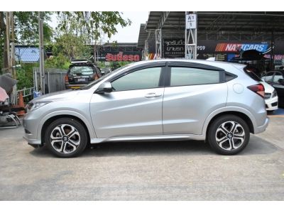 2017 Honda hrv 1.8EL ไมล์ 53,000 กม. หลังคาซันรูฟ รูปที่ 2