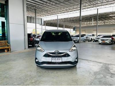 TOYOTA SIENTA 1.5V  Auto ปี 21 จด 22   สีเงิน รูปที่ 2