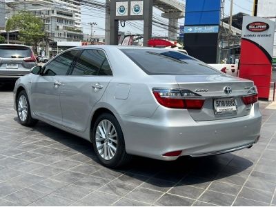 TOYOTA CAMRY 2.5 HYBRID PREMIUM CC. ปี 2016 สี เงิน เกียร์ Auto รูปที่ 2