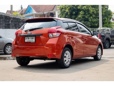 โตโยต้าชัวร์ ฟรีดาวน์ ผ่อน 5,xxx บาท Toyota Yaris 1.2 J A/T ปี 14 รูปที่ 2