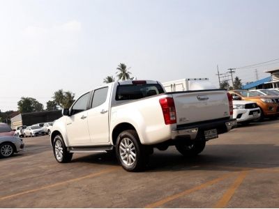 ปี 2019 ISUZU D-MAX CAB4 3.0 Z HILANDER CC. สี ขาว เกียร์ Auto รูปที่ 2