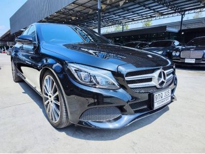 2016 Mercedes-Benz C350e 2.0 e AMG Dynamic รถเก๋ง 4 ประตู วิ่งเพียง 42,XXX KM รถศูนย์ Benz รูปที่ 2