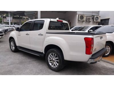 ปี 2019 ISUZU D-MAX CAB4 3.0 Z HILANDER CC. สี ขาว เกียร์ Auto รูปที่ 2