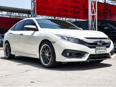 2017 Honda Civic FC 1.8EL เครดิตดีฟรีดาวน์ รูปที่ 2