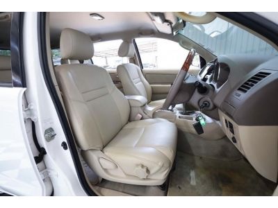 2006 TOYOTA FORTUNER 3.0 V 4WD รูปที่ 2