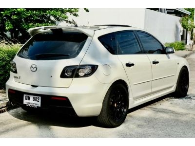 Mazda 3 2.0R Sport (5ประตู) sunroof ปี2009 ออโต้ เบนซิน สีขาว รูปที่ 2