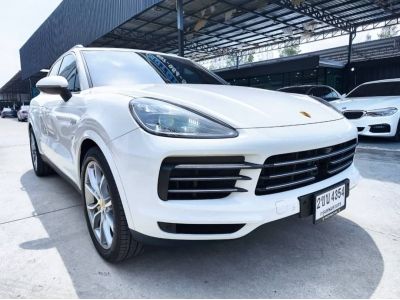 2022 PORSCHE CAYENNE E - HYBRID  สี Carera White รูปที่ 2