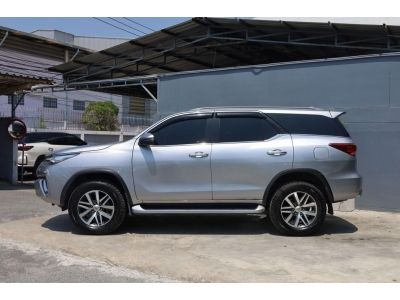 2019 TOYOTA FORTUNER 2.8 V navi auto รูปที่ 2