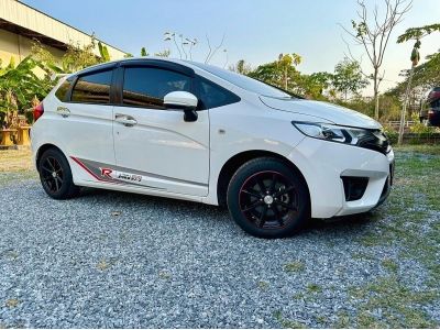 Honda Jazz 1.5 i-VTEC รุ่น S เกียร์ Auto ปี 2017 รูปที่ 2