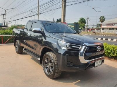 Toyota HILUX REVO 2.5SMART CAB PRE-RUNNER ENTRY  เกียร์ธรรมดา ปี 2021 รูปที่ 2