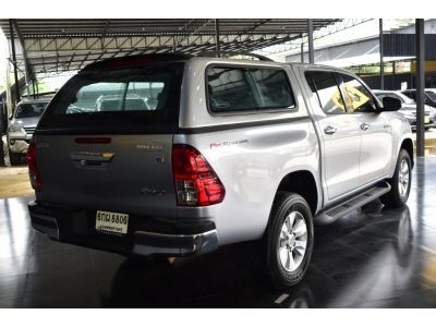 TOYOTA HILUX REVO Doublecab 2.4E Prerunner AT ปี2017 รูปที่ 2