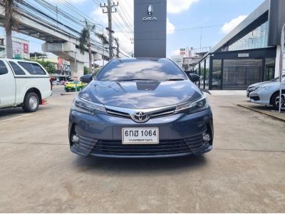 ปี 2017 TOYOTA COROLLA ALTIS 1.8 V NAV CC. สี เทา เกียร์ Auto รูปที่ 2