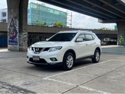 NISSAN X-Trail 2.0V 4WD เกียร์ออโต้ ปี 2015 สีขาว รูปที่ 2