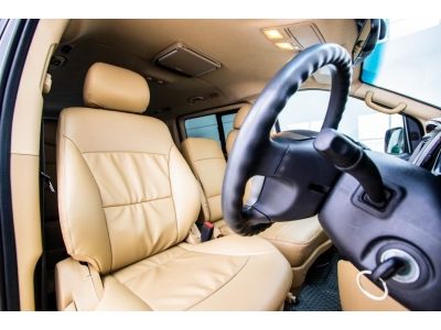 2010 HYUNDAI H-1 2.5 DELUXE รูปที่ 2