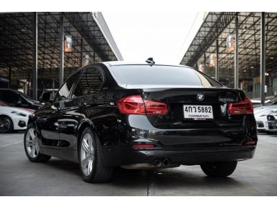 BMW 330e F30 ปี 2018 ไมล์ 8x,xxx Km รูปที่ 2