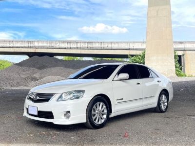 TOYOTA CAMRY 2.4 DVD Hybird ปี   2010 สีขาวมุก รูปที่ 2