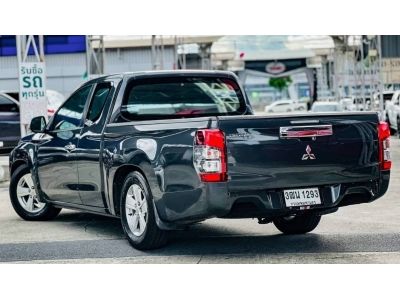 Mitsubishi Triton cab 2.5 Gls ปี 2019 ไมล์น้อย 40,000 km. รูปที่ 2