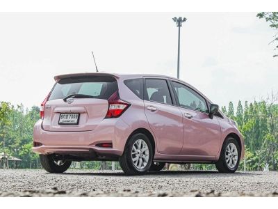 Nissan Note 1.2VL เกียร์ออโต้ ปี2017 สีชมพู Top รูปที่ 2