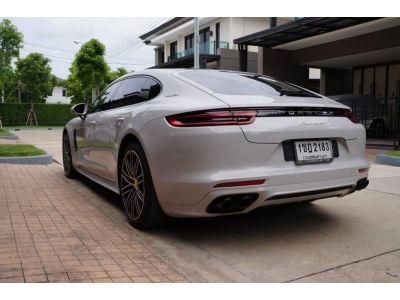 สปอร์ตซุปเปอร์คาร์ Porsche Panamera 4E-Hybrid Executive 2019 รูปที่ 2