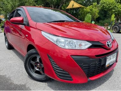 TOYOTA YARIS 1.2 J AUTO สีแดง ปี 2018 รูปที่ 2