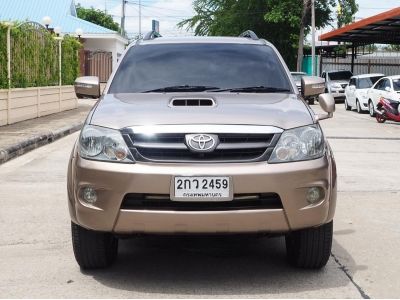 TOYOTA FORTUNER 3.0 V 4WD ปี 2005 จดปี 2006 เกียร์AUTO รูปที่ 2